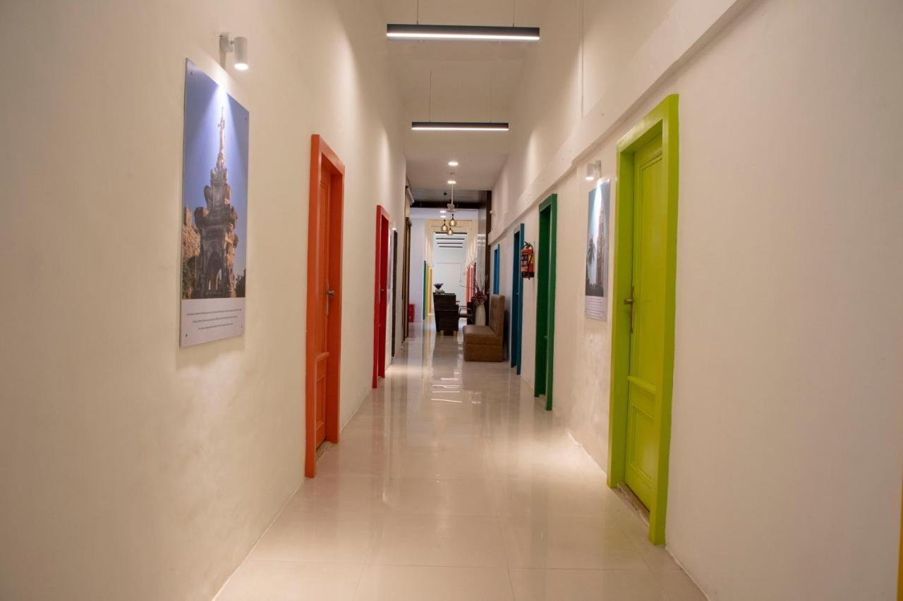 Empire Royale Hotel Mumbai Dış mekan fotoğraf